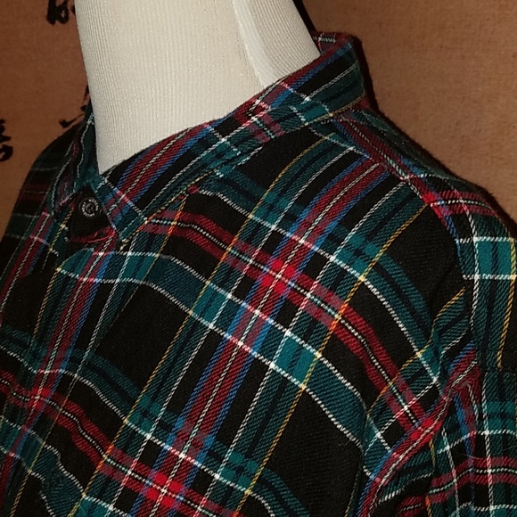 Button Up Plaid - Picture 2 of 3